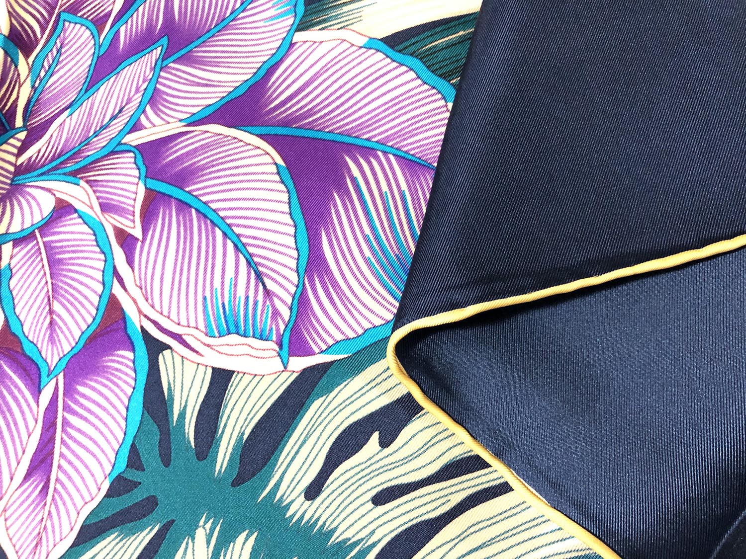 Oscar Rossa 100% Silk Scarf with Hand-Rolled Edges, approximate 34"x34" to 35"x35" Large Square Printed Mulberry Silk Twill Scarf - OSCAR ROSSA